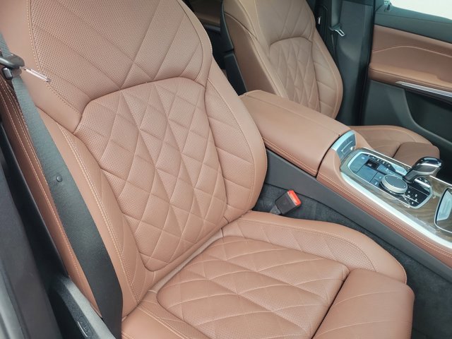 Used 2023 BMW X5 xDrive40i w/ Luxury Seating Package image 23