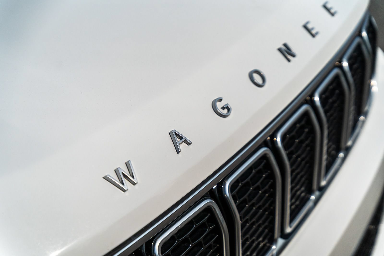 Used 2024 Jeep Wagoneer Series II w/ Flexible Seating Group RWD image 12