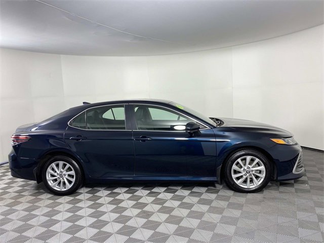 Used 2021 Toyota Camry LE w/ Carpet Mat Package (TMS) image 10