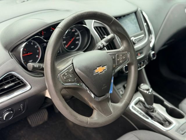 Used 2019 Chevrolet Cruze LT w/ LT Fleet Convenience Package FWD image 8