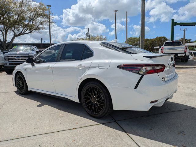 Used 2023 Toyota Camry SE image 6