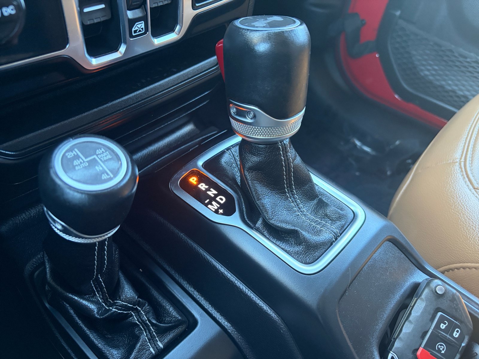 Used 2021 Jeep Wrangler Unlimited Sahara w/ Cold Weather Group AWD/4WD image 18