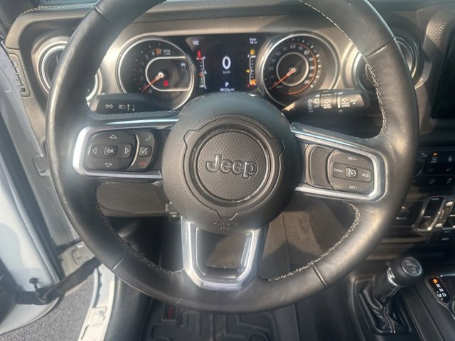 Used 2018 Jeep Wrangler Unlimited Sahara image 16