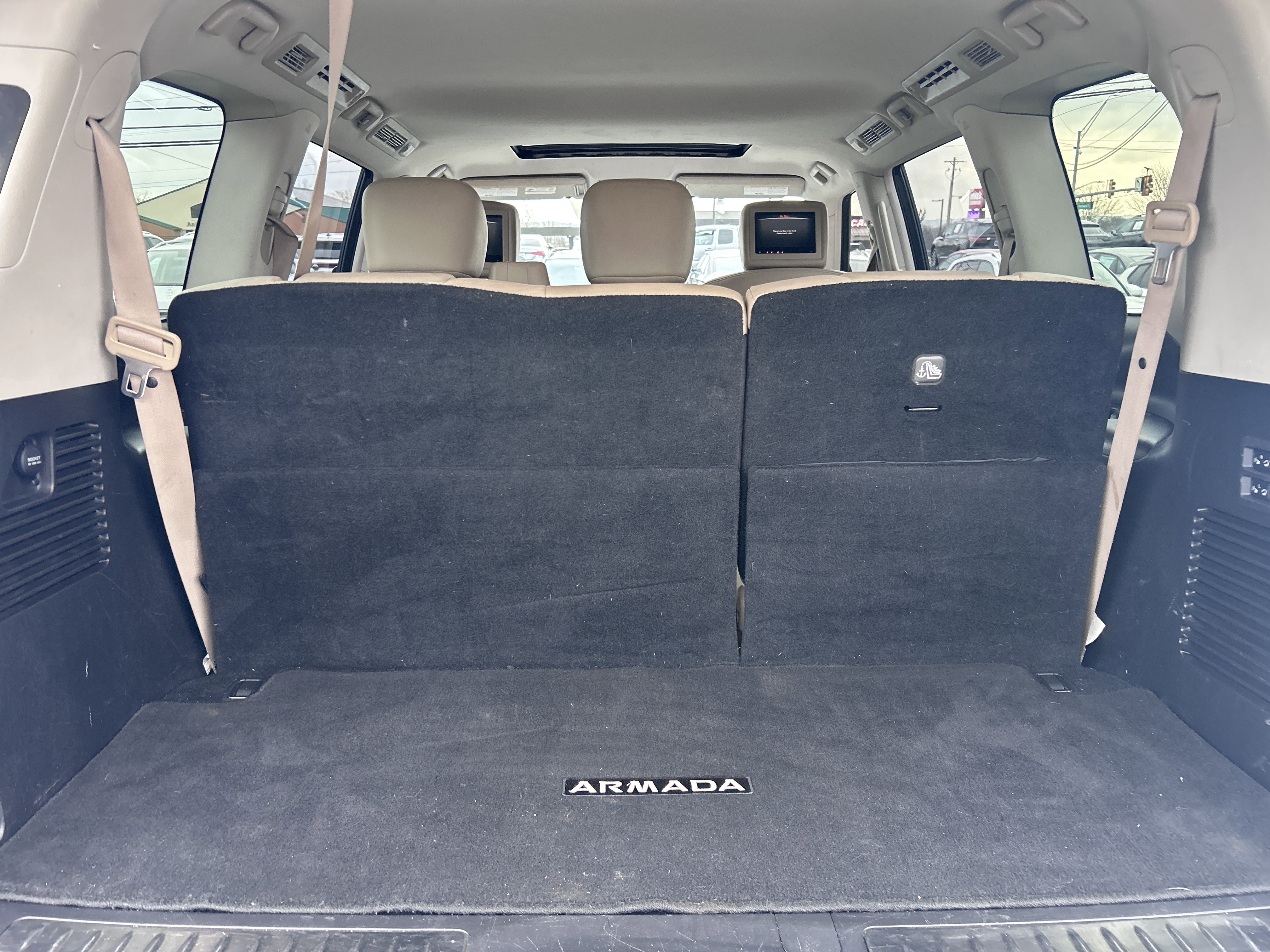 Used 2019 Nissan Armada Platinum image 35