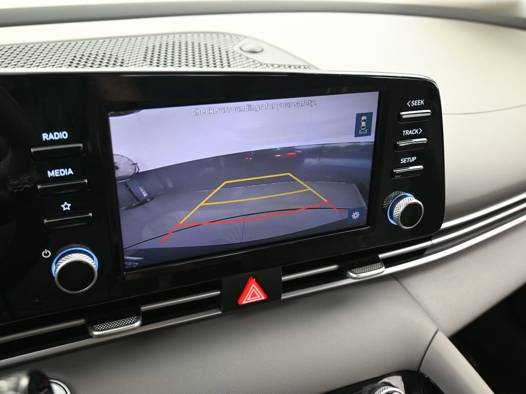 Used 2022 Hyundai Elantra SEL w/ Convenience + Premium Package image 22