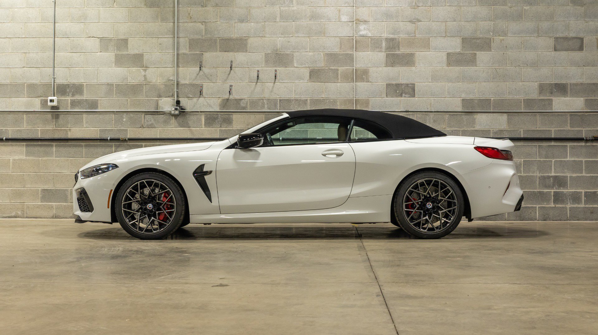 Used 2023 BMW M8 Competition image 5