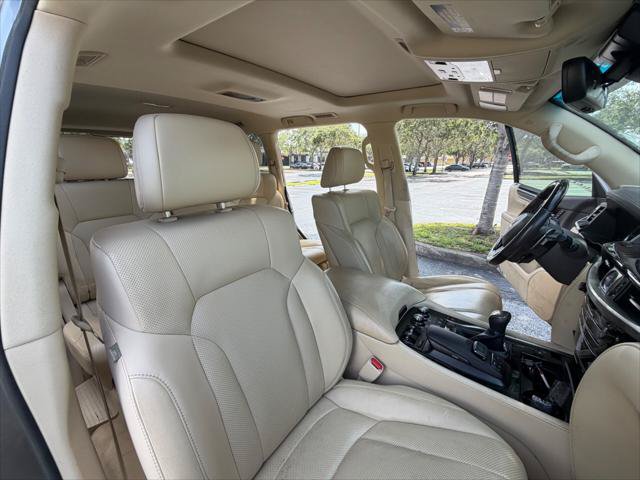 Used 2018 Lexus LX 570 4WD image 12