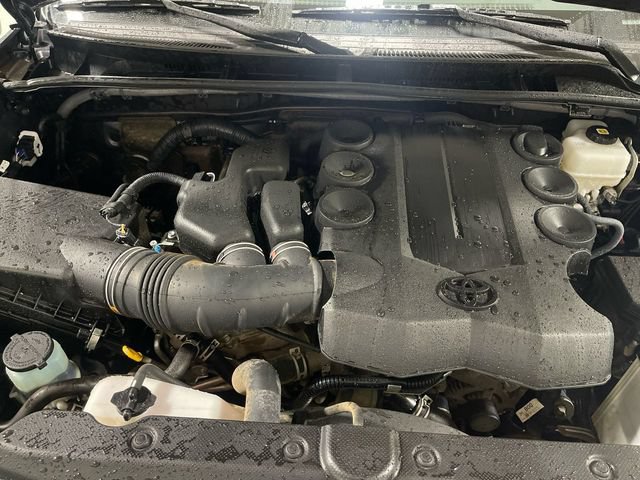 Used 2023 Toyota 4Runner SR5 AWD/4WD image 25