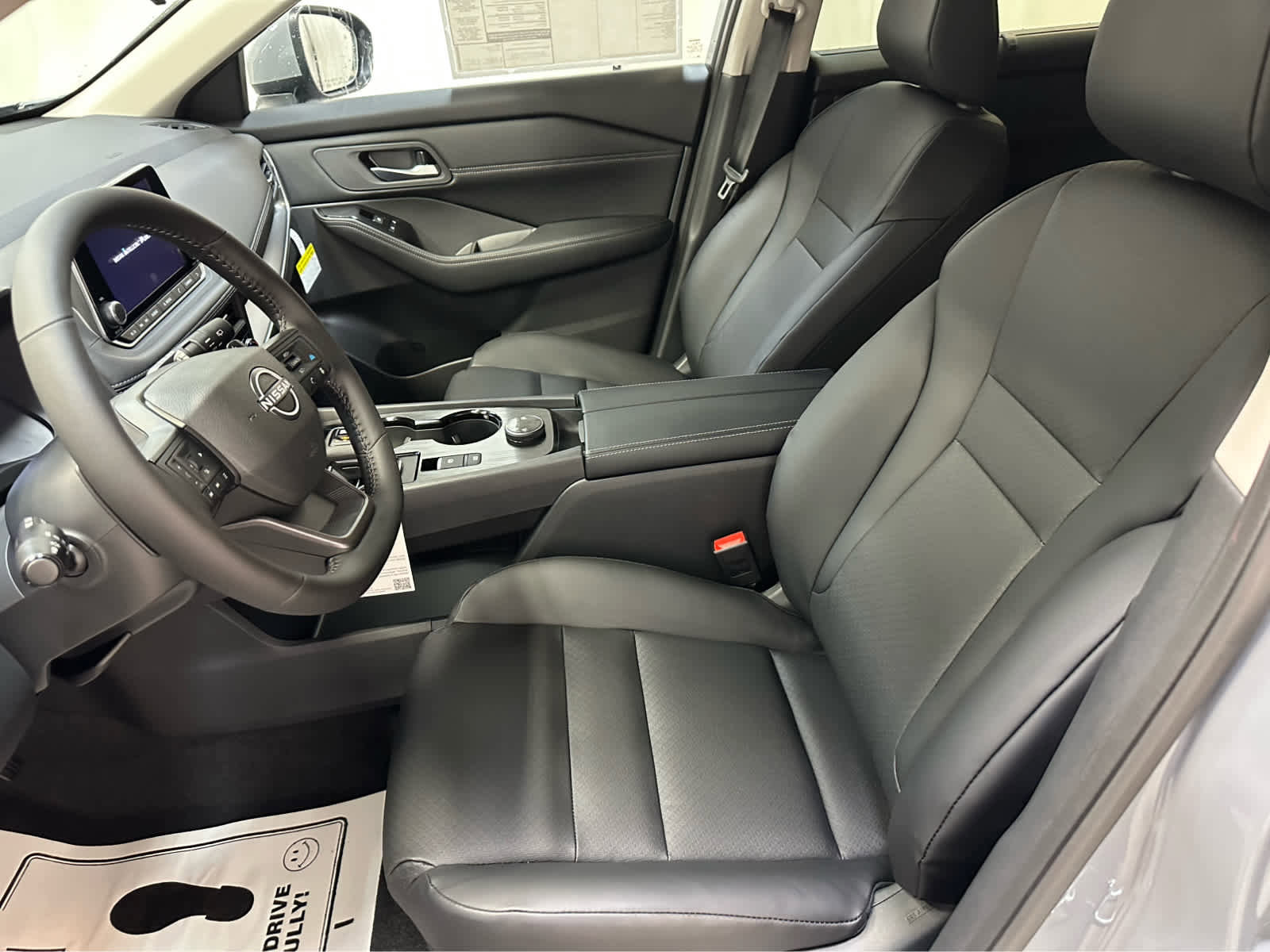 New 2026 Nissan Rogue SV image 4