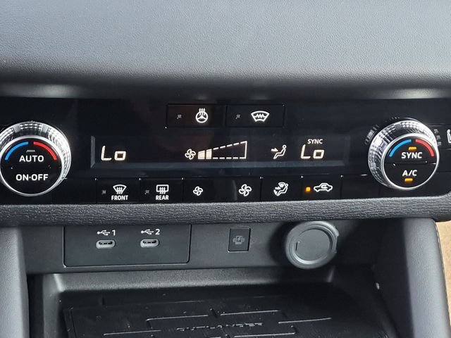 New 2026 Mitsubishi Outlander AWD image 26
