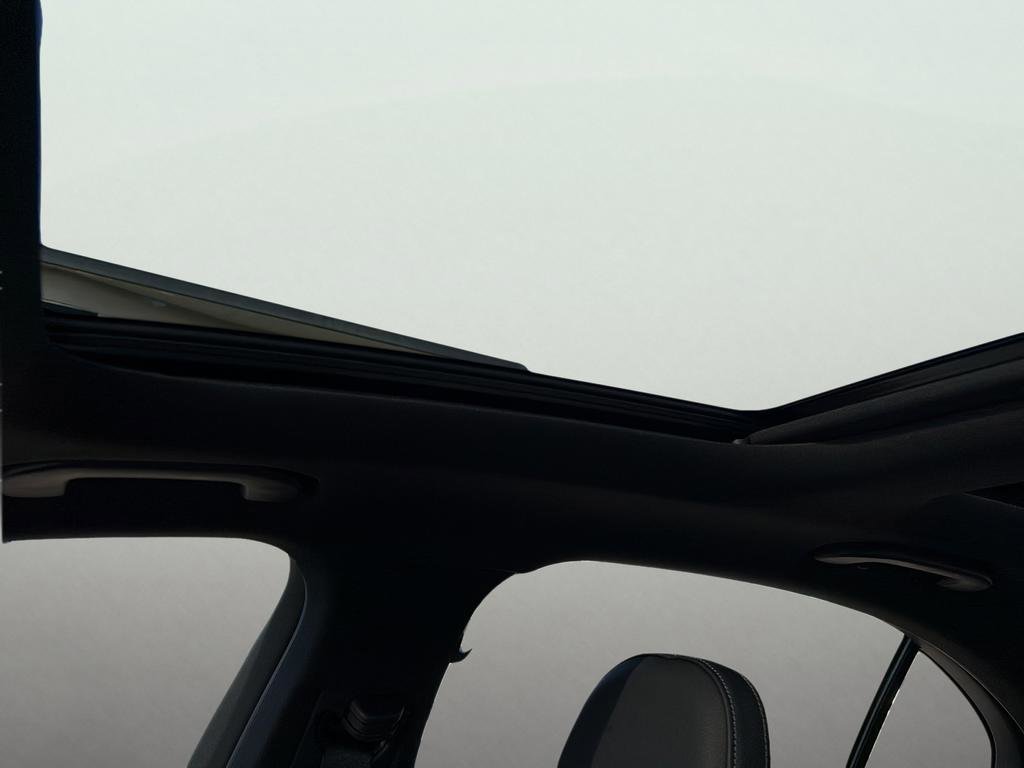 New 2026 Mercedes-Benz C 43 AMG 4MATIC Sedan image 18