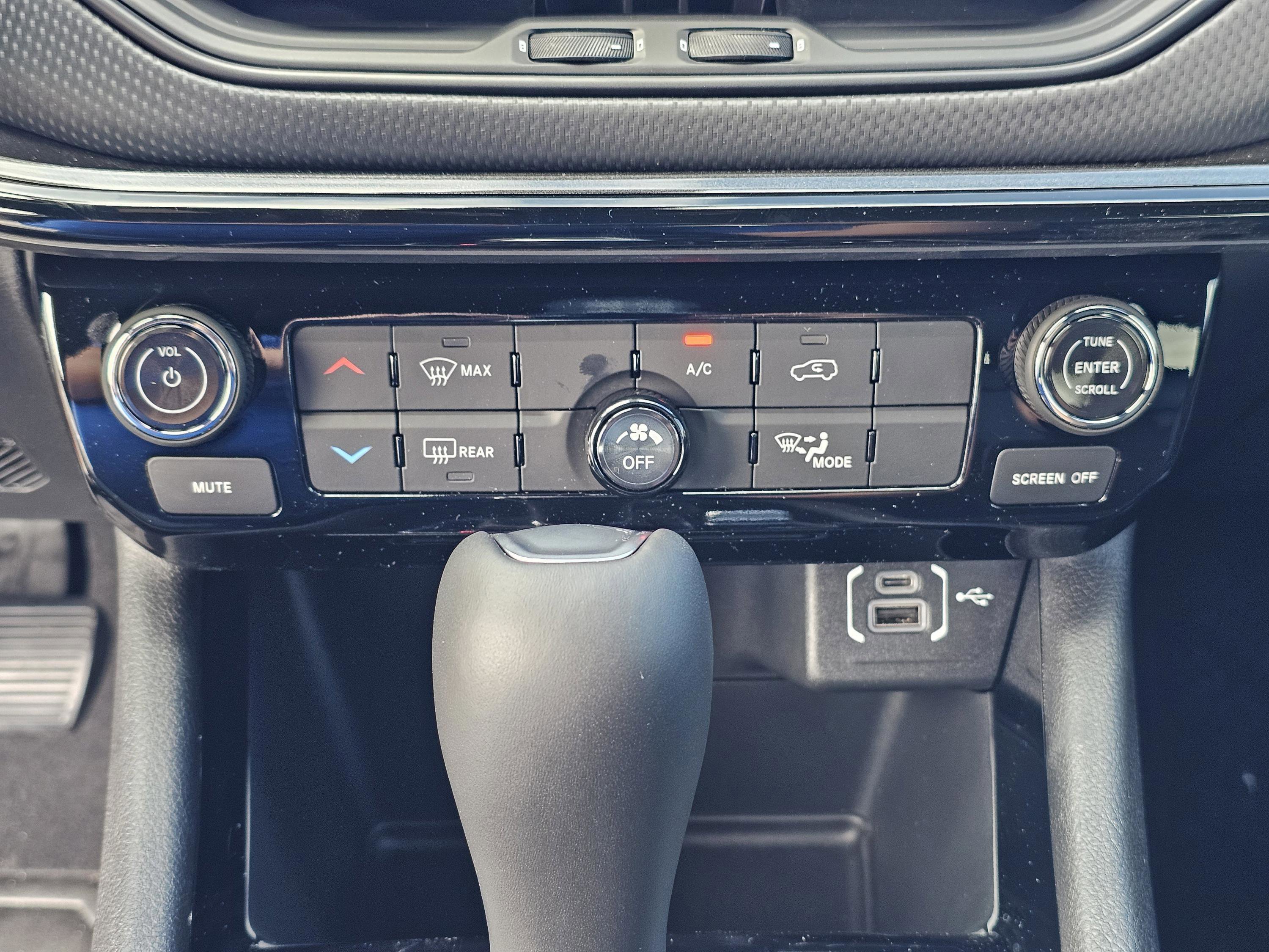 New 2026 Jeep Compass Latitude image 27