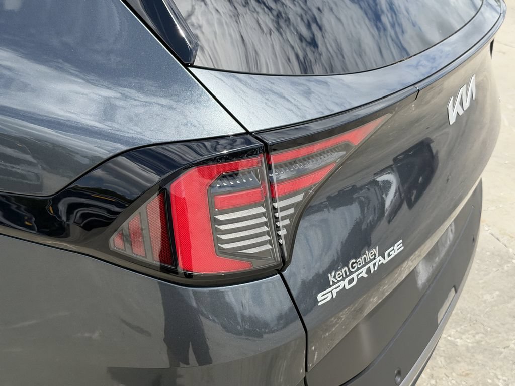 Certified 2026 Kia Sportage S AWD/4WD image 11