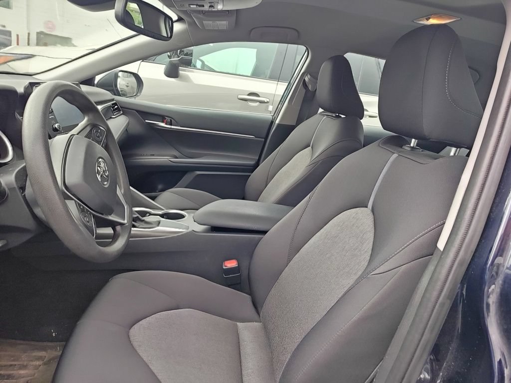 Used 2021 Toyota Camry LE w/ Convenience Package FWD image 6