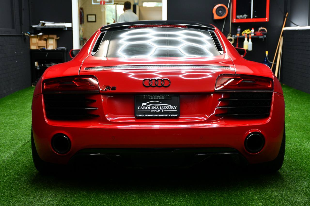 Used 2014 Audi R8 V8 w/ Convenience Package AWD/4WD image 9