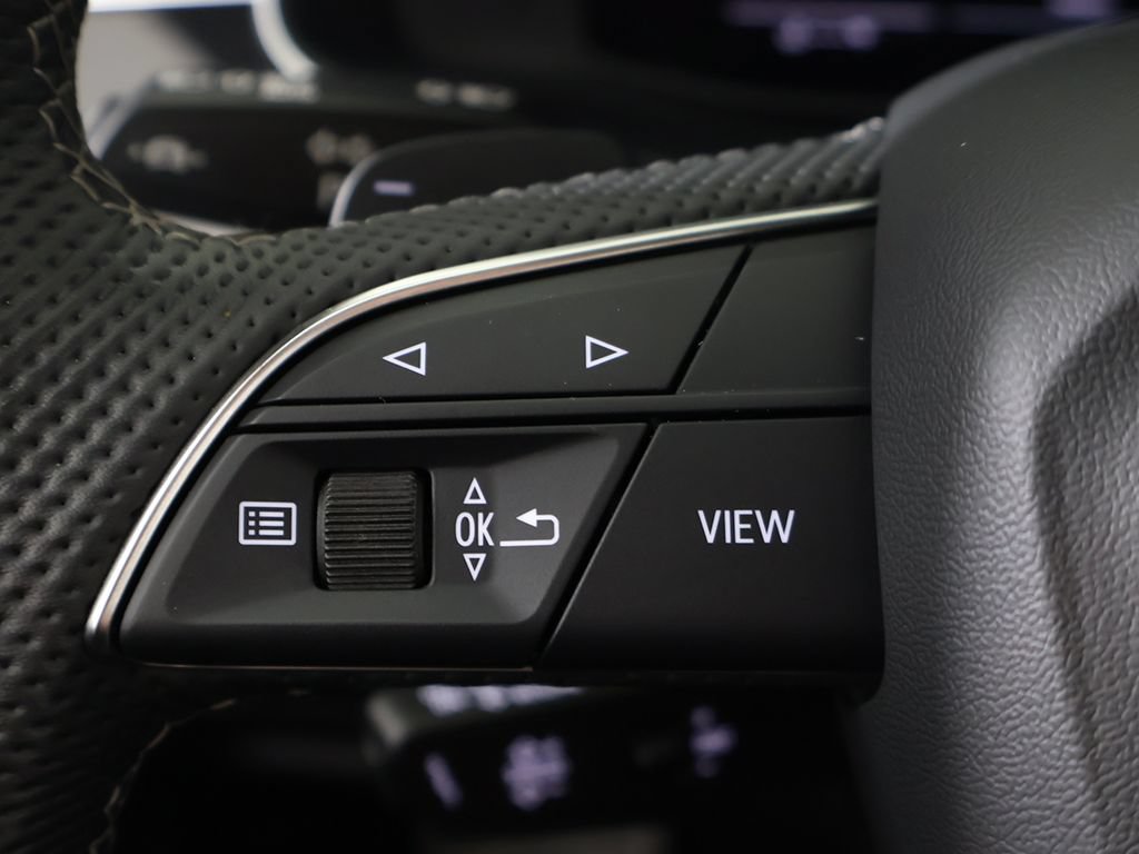 Used 2024 Audi SQ8 Premium Plus AWD/4WD image 47