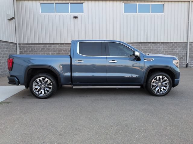 Used 2025 GMC Sierra 1500 Denali w/ Denali Reserve Package AWD/4WD image 2