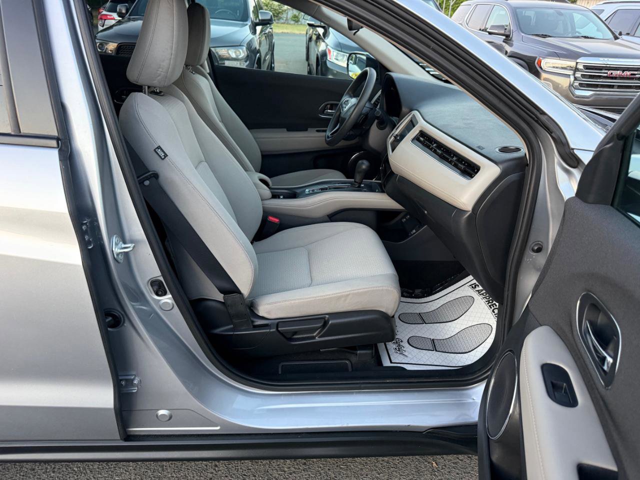 Used 2021 Honda HR-V EX image 13