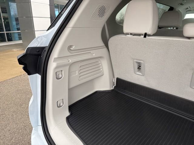 New 2026 Buick Enclave Avenir w/ Super Cruise Package image 13
