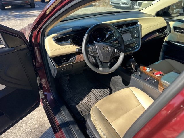Used 2014 Toyota Avalon Limited image 15