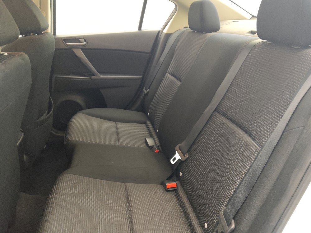 Used 2013 MAZDA MAZDA3 i Sport image 18