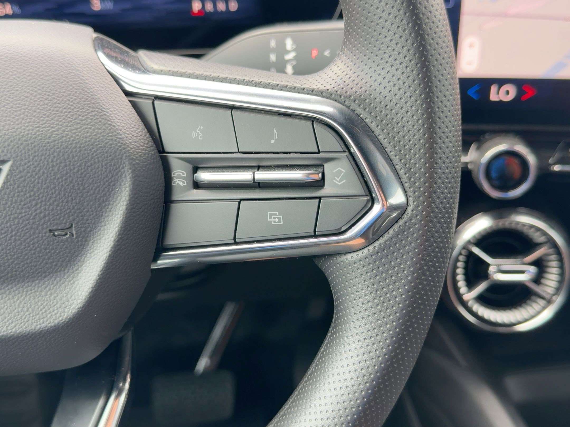 New 2026 Chevrolet Blazer EV LT w/ LPO, All-Weather Mat Package image 24