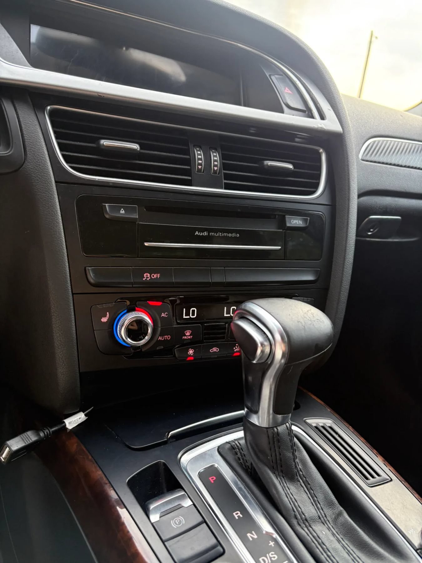 Used 2014 Audi A4 2.0T Premium Plus w/ Premium Plus Package AWD/4WD image 13