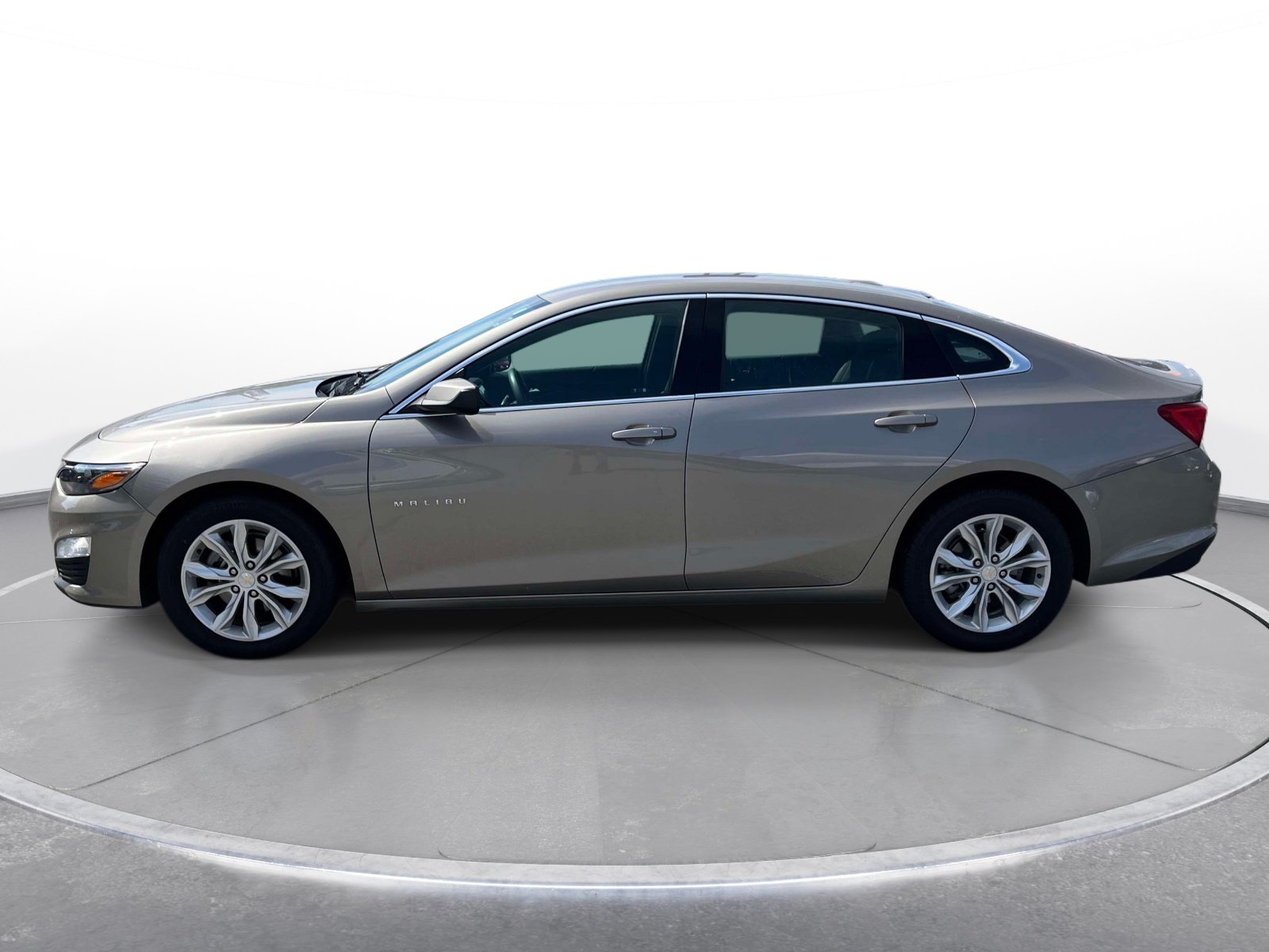 Used 2024 Chevrolet Malibu LT FWD image 8