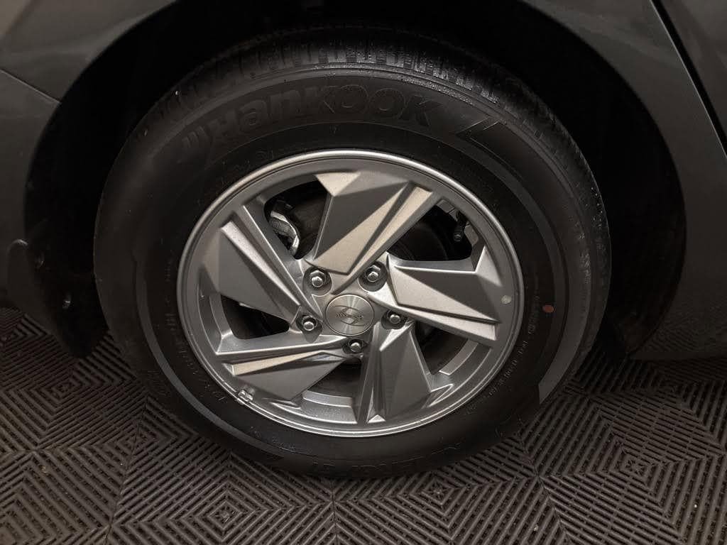 New 2026 Hyundai Elantra Sport FWD image 21