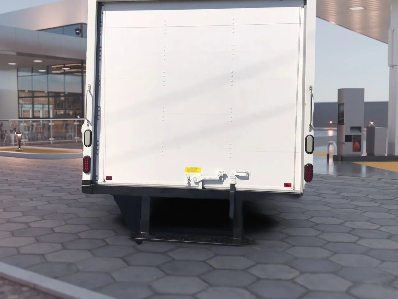 Used 2014 Ford E-350 and Econoline 350 Super Duty RWD image 10