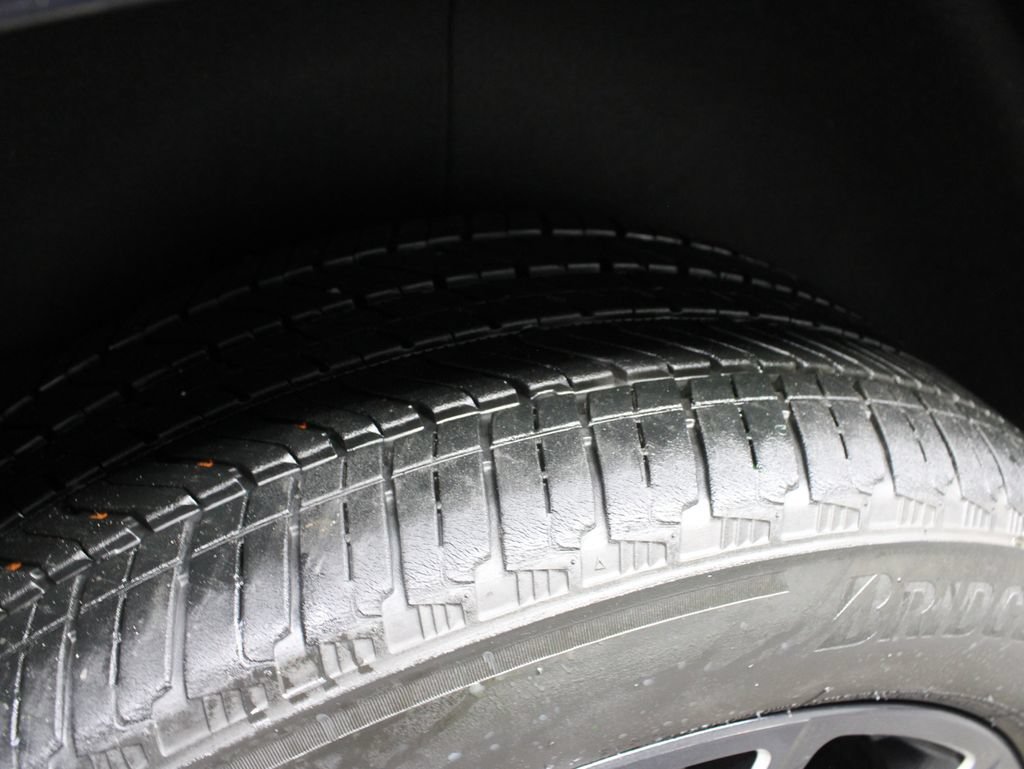 Used 2023 GMC Yukon Denali w/ LPO, Floor Liner Package AWD/4WD image 41