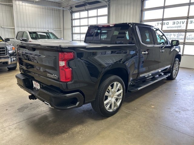 Used 2025 Chevrolet Silverado 1500 High Country w/ Technology Package image 5