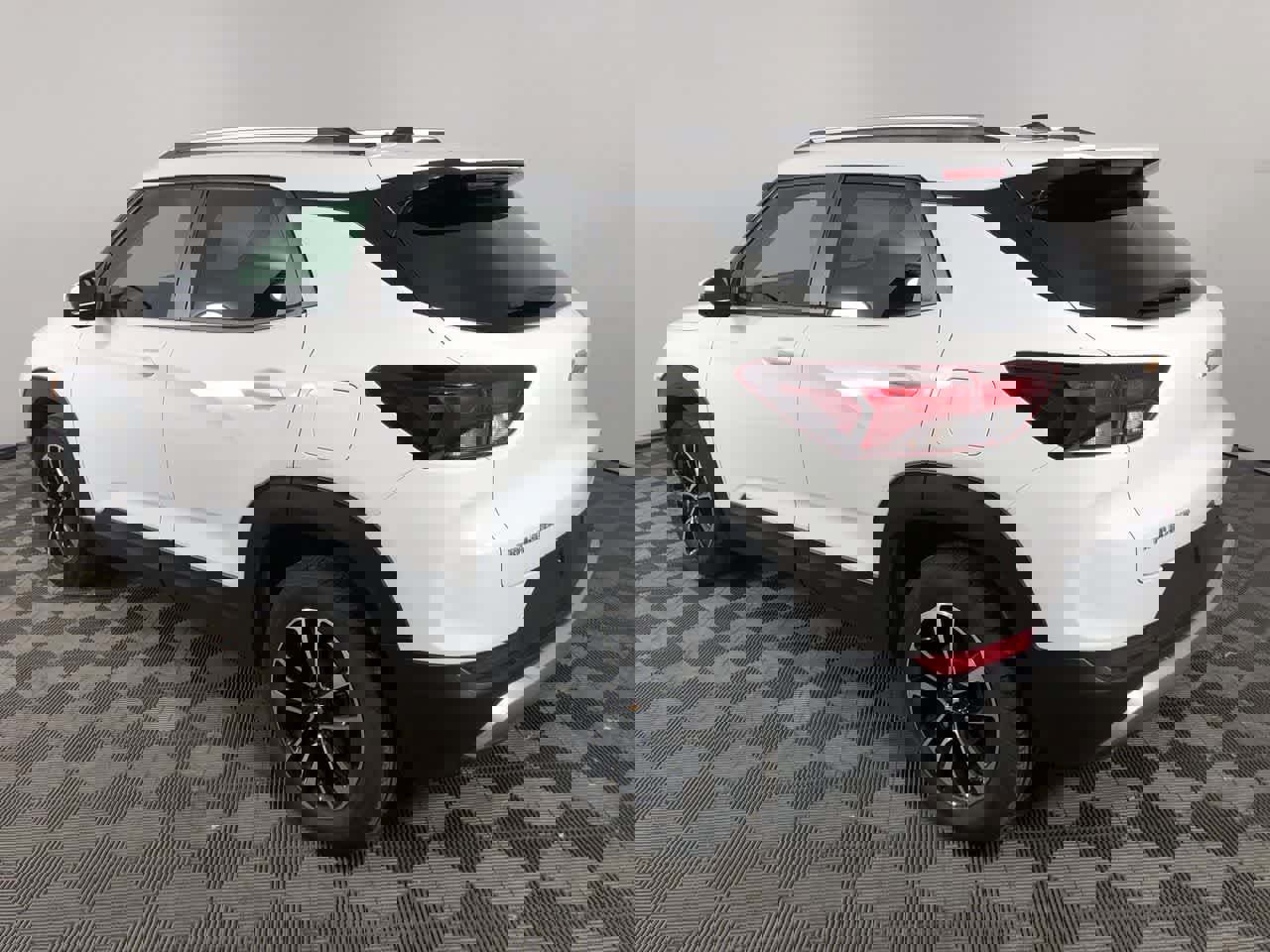 Used 2025 Chevrolet TrailBlazer LT image 6