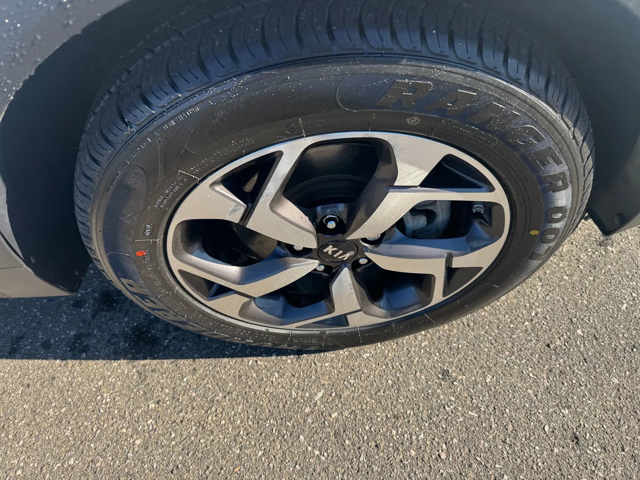 Used 2020 Kia Sportage LX image 13