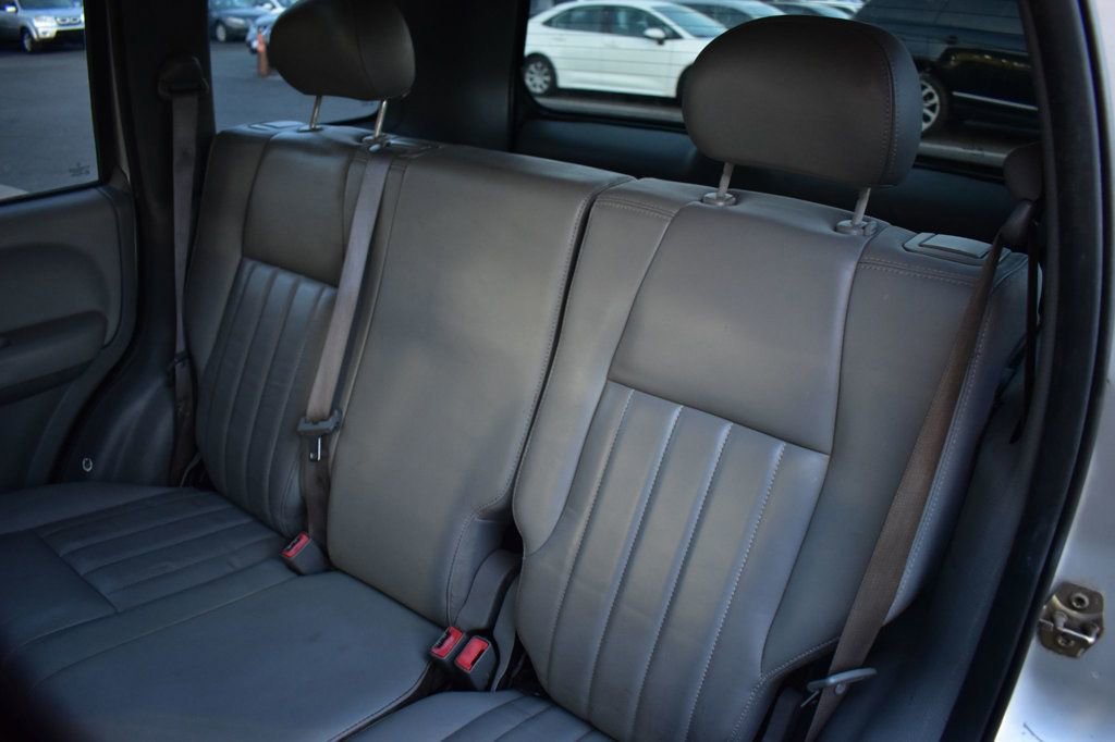 Used 2005 Jeep Liberty Limited image 23