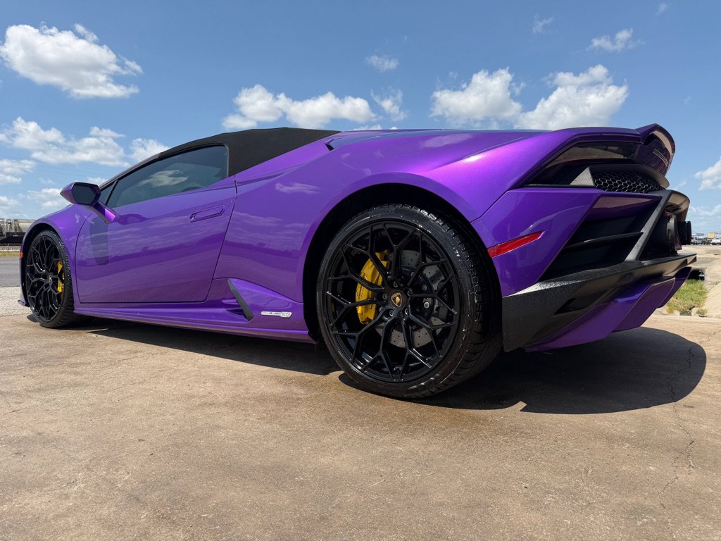 Used 2021 Lamborghini Huracan EVO RWD image 29