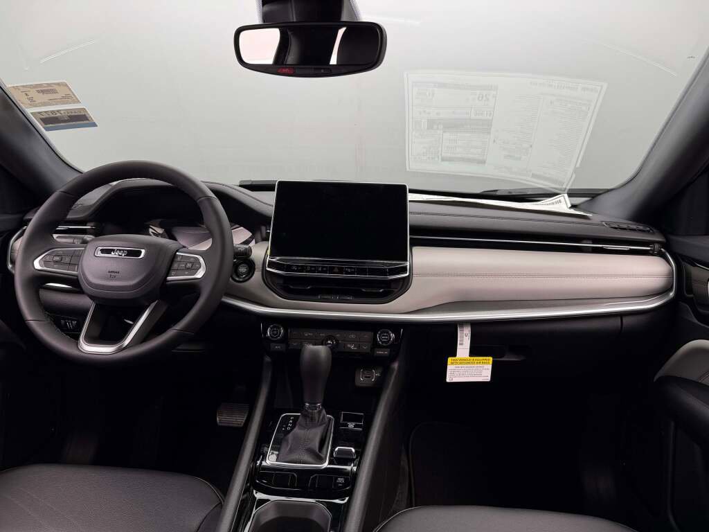 New 2026 Jeep Compass Limited image 20