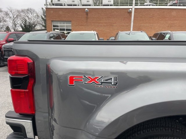 Used 2024 Ford F350 Lariat w/ Lariat Ultimate Package image 11