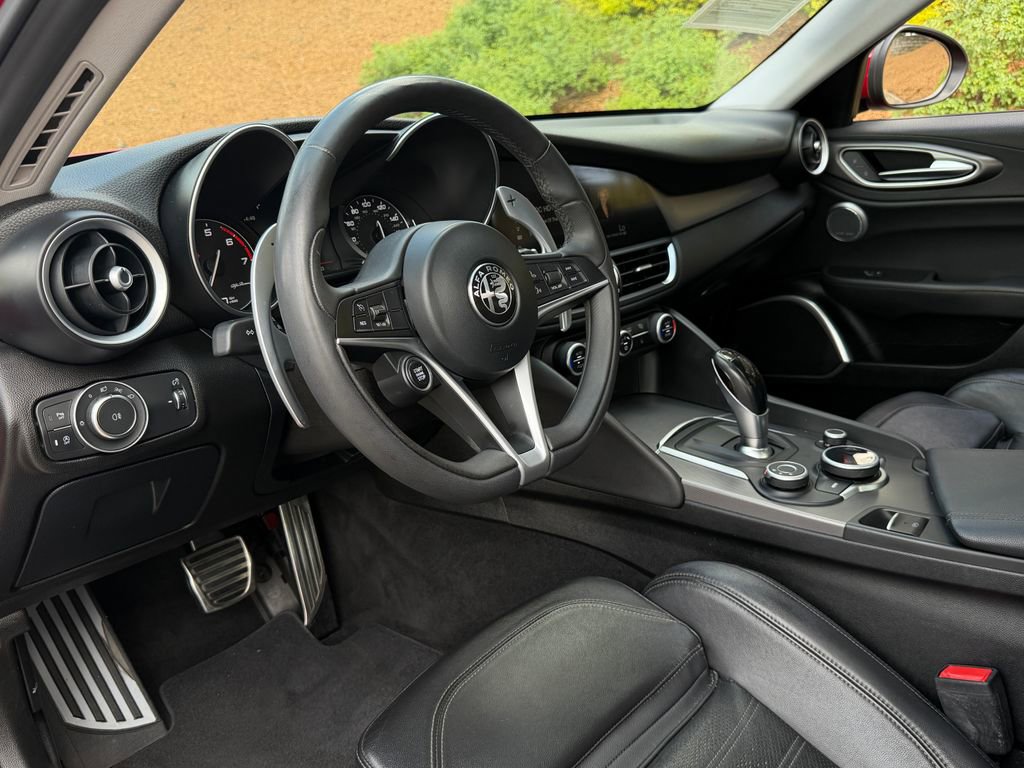 Used 2017 Alfa Romeo Giulia Ti w/ TI 19" Sport Package image 14