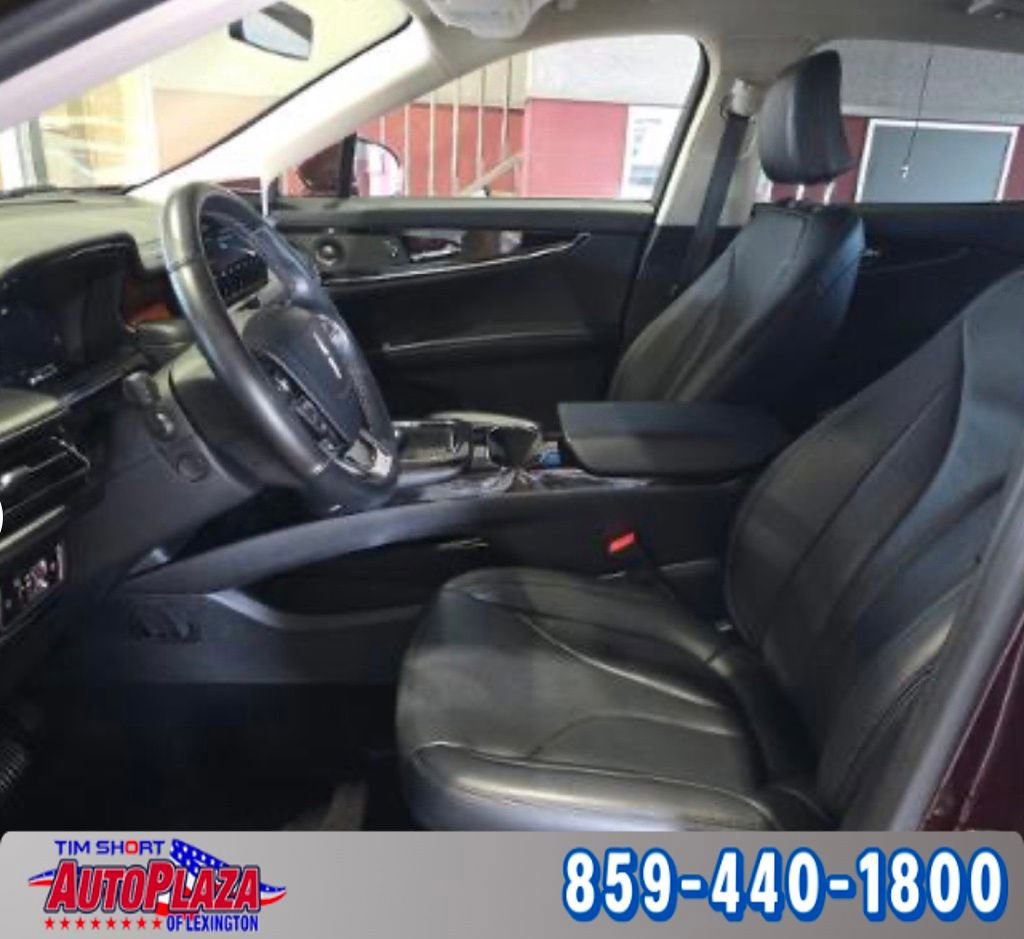 Used 2022 Lincoln Nautilus Reserve w/ Equipment Group 201A image 2