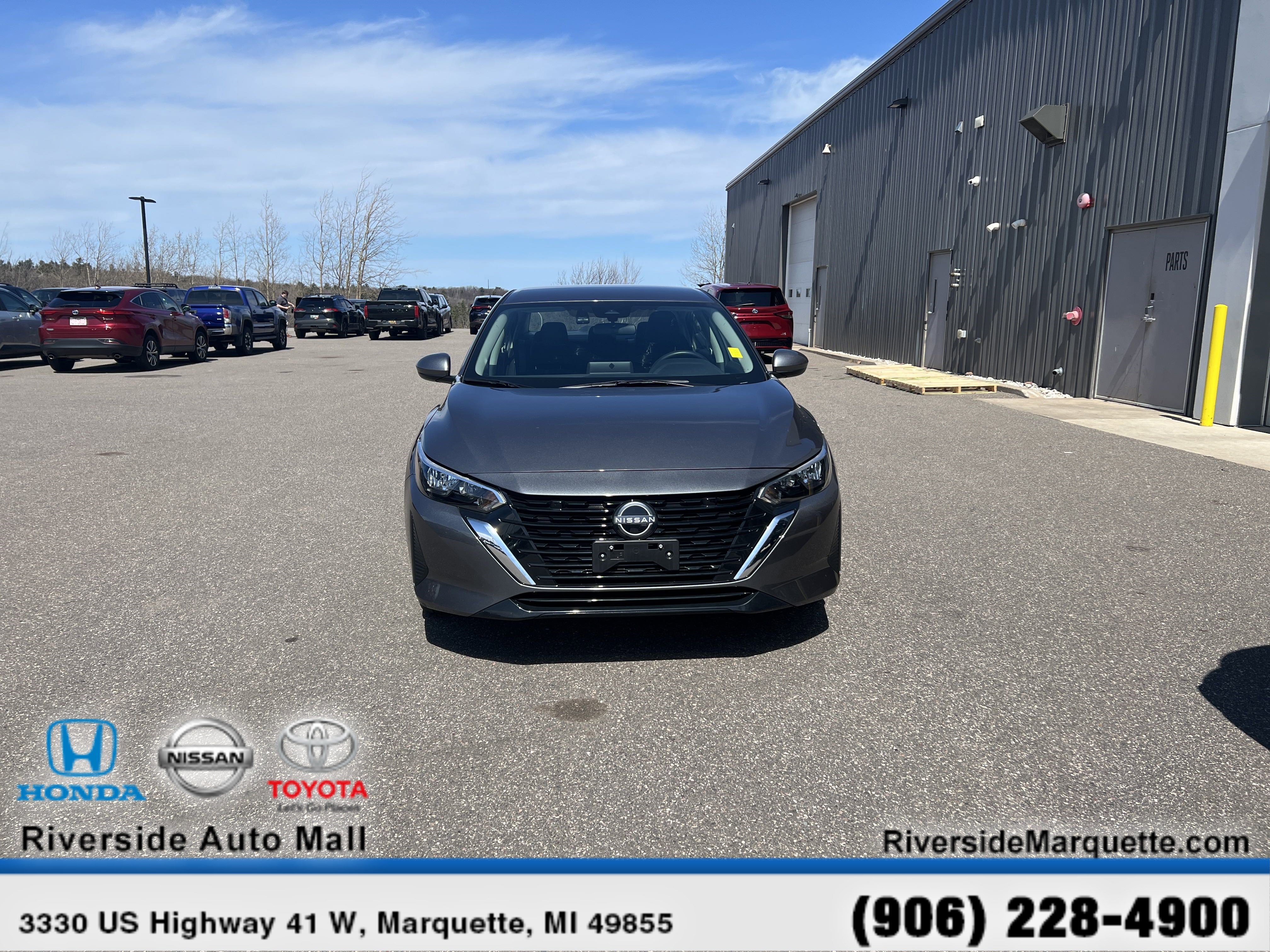 Used 2024 Nissan Sentra SV image 2