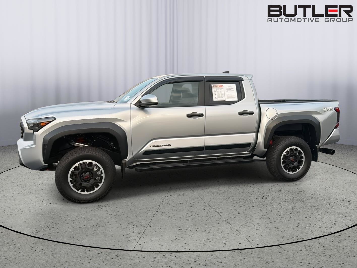Certified 2026 Toyota Tacoma TRD Off-Road AWD/4WD image 3