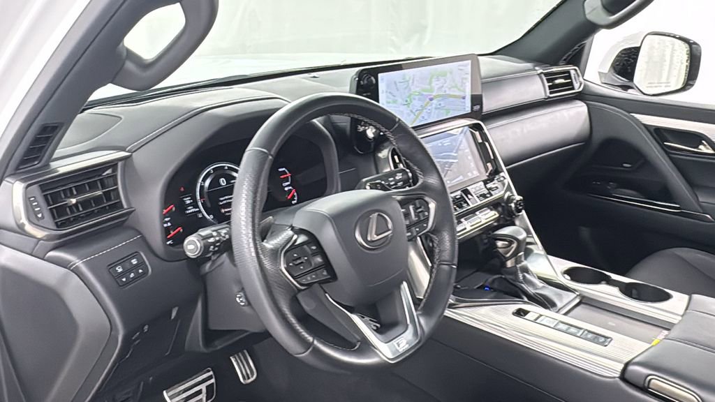 Used 2023 Lexus LX 600 F Sport image 41