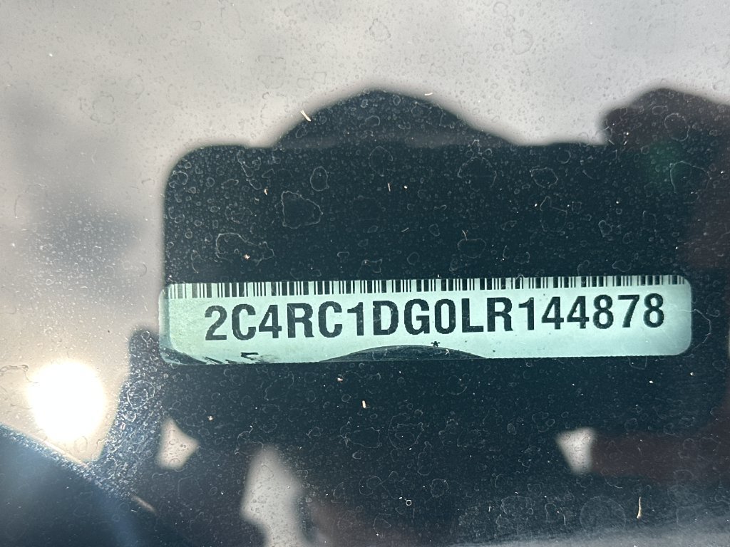 Used 2020 Chrysler Voyager Lxi FWD image 42