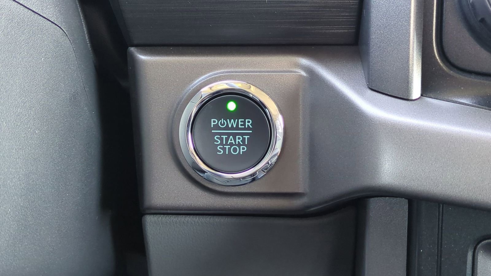 New 2025 Ford F150 Lightning XLT image 45