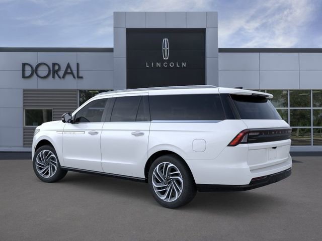 New 2025 Lincoln Navigator L Reserve AWD/4WD image 4