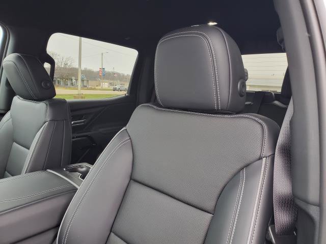 New 2025 Chevrolet Silverado EV LT image 12