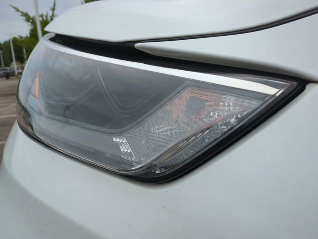 Used 2023 Toyota Highlander XLE image 10