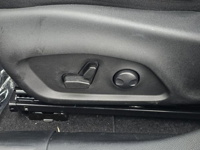 Used 2024 Jeep Compass Limited image 11