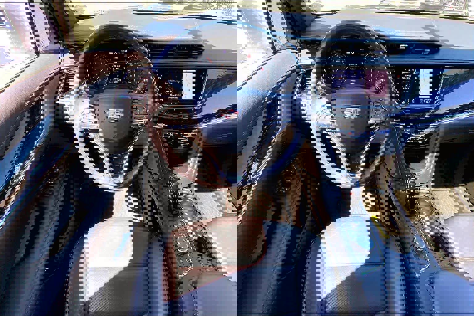 Used 2020 Cadillac XT6 Premium Luxury image 6